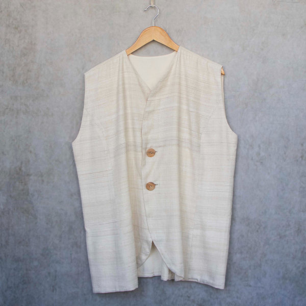 FORTIS • Vest from DEVA Peat Silk • 100% silk (Peace Silk)
